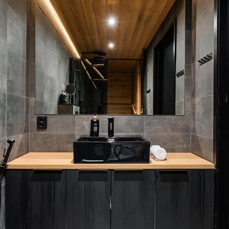 Nova A1 Ski-in Ski-out By Aavalevi Levi